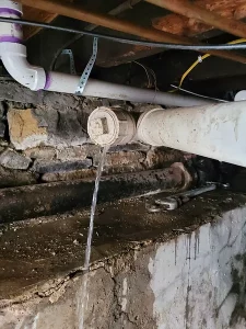 Water leaks Image